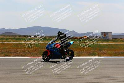 media/Apr-30-2023-CRA (Sun) [[020fcf5d43]]/Race 11-600 Expert Superbike/